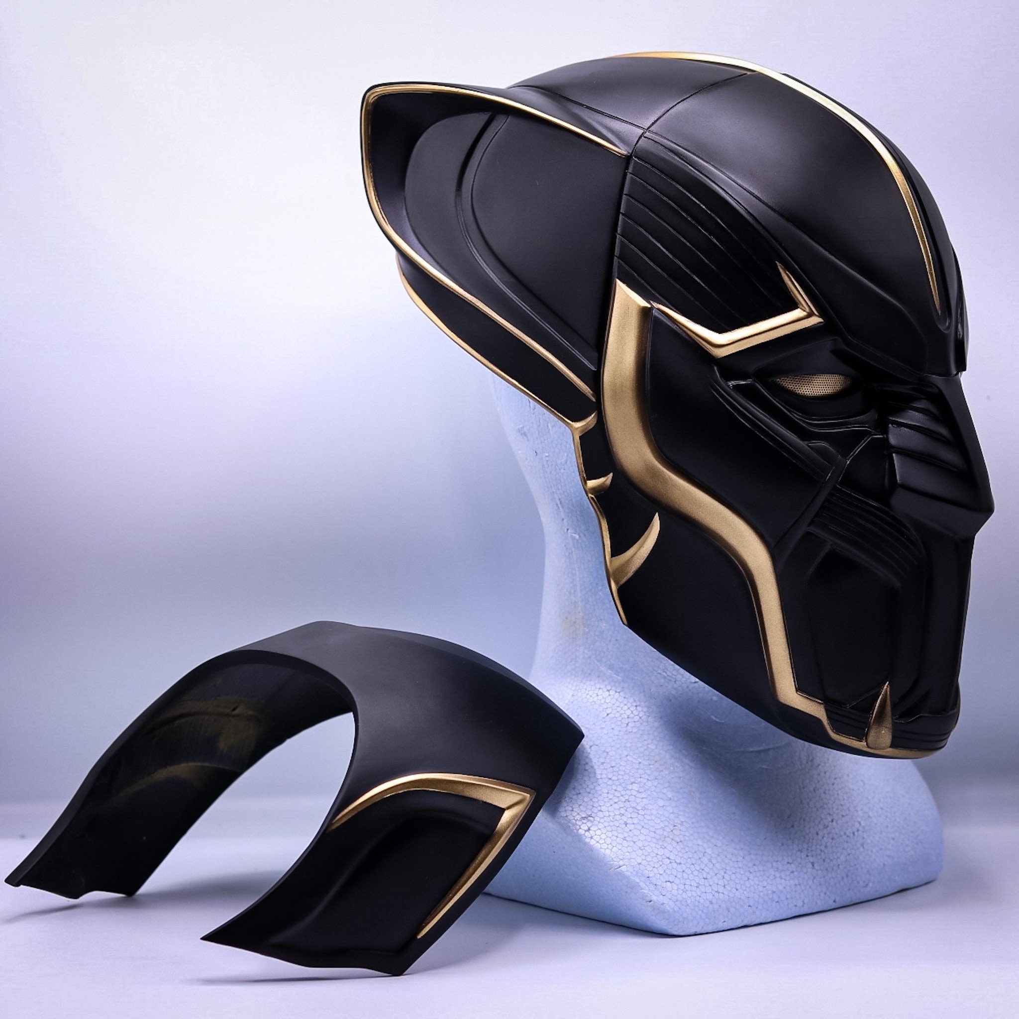 T'Chakaヘルメット、ブラックパンサーコスプレ、1:1スケール、着用可能