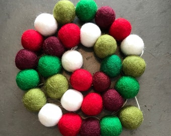 Guirlande boules de feutre de Noël, décoration de cheminée des Fêtes, rouge blanc vert
