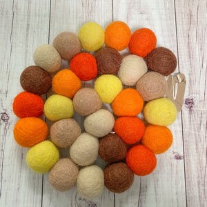 Pumpkin garland, pumpkin latte, felt ball garland, pumpkin decor, farmhouse tray, tray decor, farmhouse decor, Halloween garland, fall decor