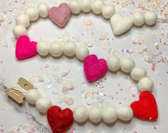 Felt ball garland, Valentine's garland, Valentine's decor, felt garland, felt heart bunting, felt heart banner, Valentine's banner, love