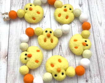 Easter felt garland, felt ball garland, easter garland, felt decor, felt animals, spring decor, easter decor, chicks garland, spring garland