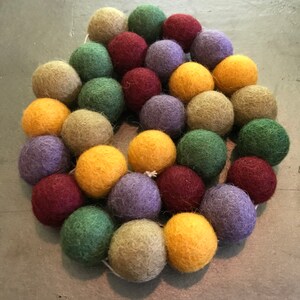 Fall garland, felt ball garland, fall decor, fall felt ball garland, felt garland, Thanksgiving garland, Thanksgiving decor, pom pom garland