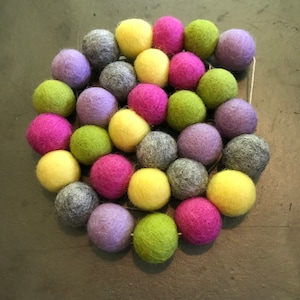 Pom pom garland, pom pom decor, felt ball garland, pom pom nursery, felt ball decor, bright garland, modern nursery, bookshelf decor