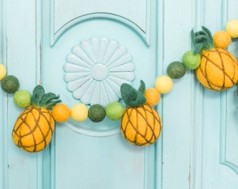 Pineapple garland, felt ball garland, pineapple decor, felt fruit, felt ball decor, pineapple party decor, fruit garland, pom pom garland