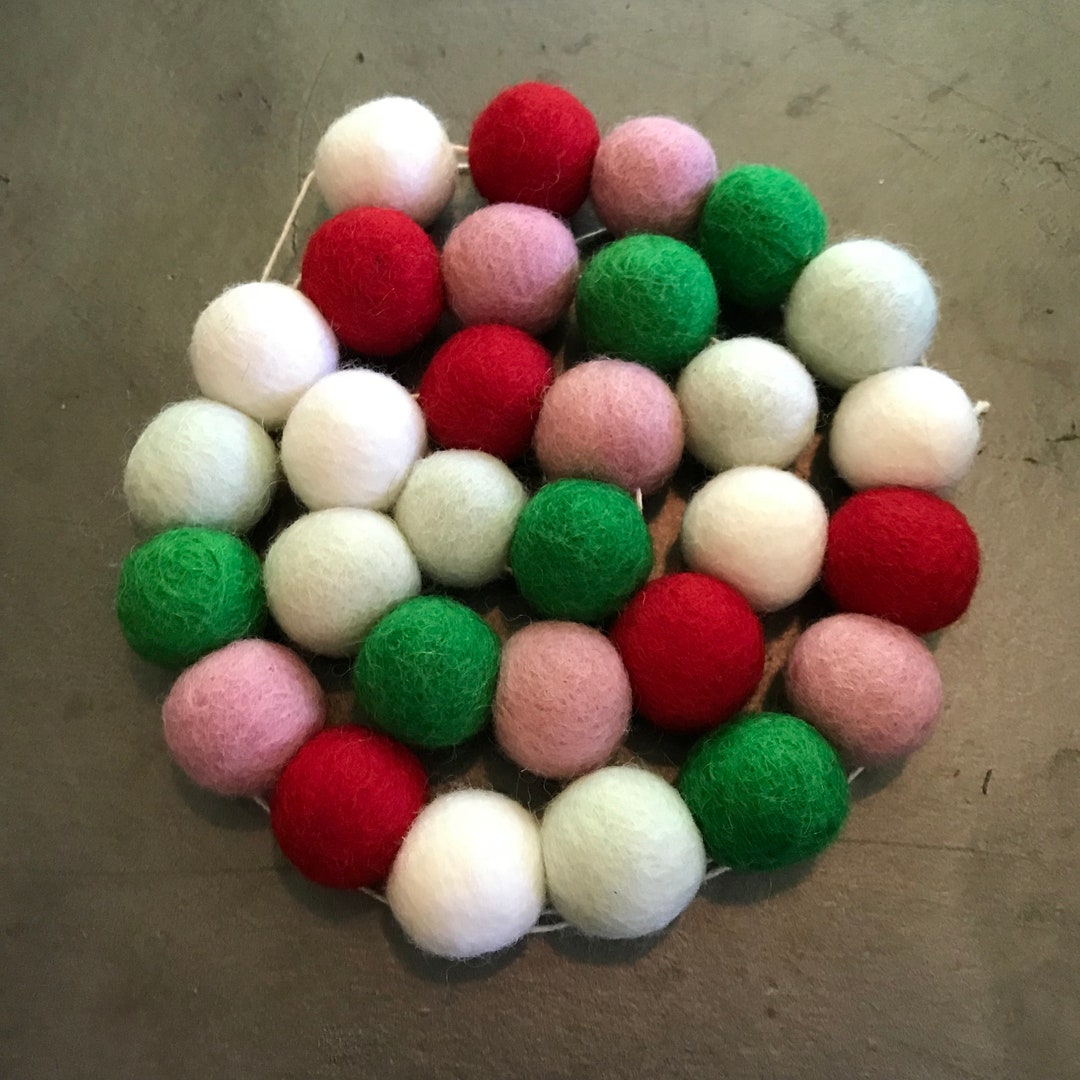 Lot De 200 Pompons De Noël - 1 Cm - 2 Cm - Rouge, Vert, Blanc