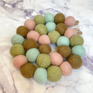 Felt ball garland, felt ball bunting, felt ball decor, pom pom garland, felt garland, garden party decor, party garland, bookshelf decor
