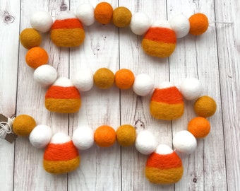 Halloween garland, felt ball garland, Halloween decor, candy garland, felt ball garland Halloween, Halloween felt garland, pom pom garland