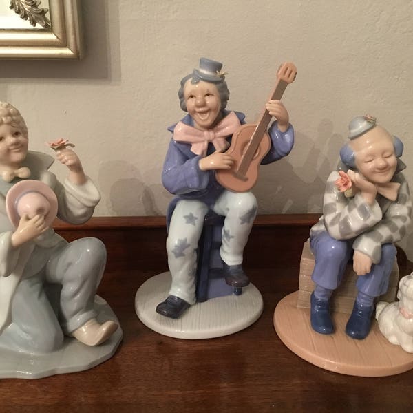 Lovely Porcelain CLOWN TRIO, A Guitarist, a kneeling Gentleman, a Dreamer! PASTELL colors, 7 inches tall