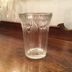 IRIS and HERRINGBONE Jeannette Glass Company from the 30&#39;s  Flat Bottomed TUMBLER  Vintage Clear pressed glass Rare