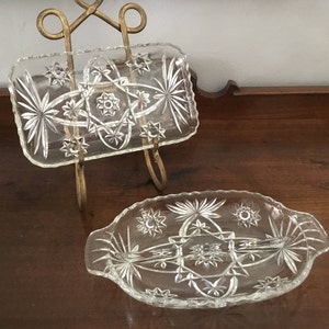 ANCHOR HOCKING EAPC Early American Prescut two pieces set:  Relish Dish and Tray  Star of David Pattern Crystal clear Glass