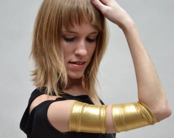 Metallic Costume Arm Cuffs Silver Stretchy Armbands Womens Gold Bicep Cuffs Mens Black Upper Arm Covers UV Pink Arm Wraps - TRIXY XCHANGE