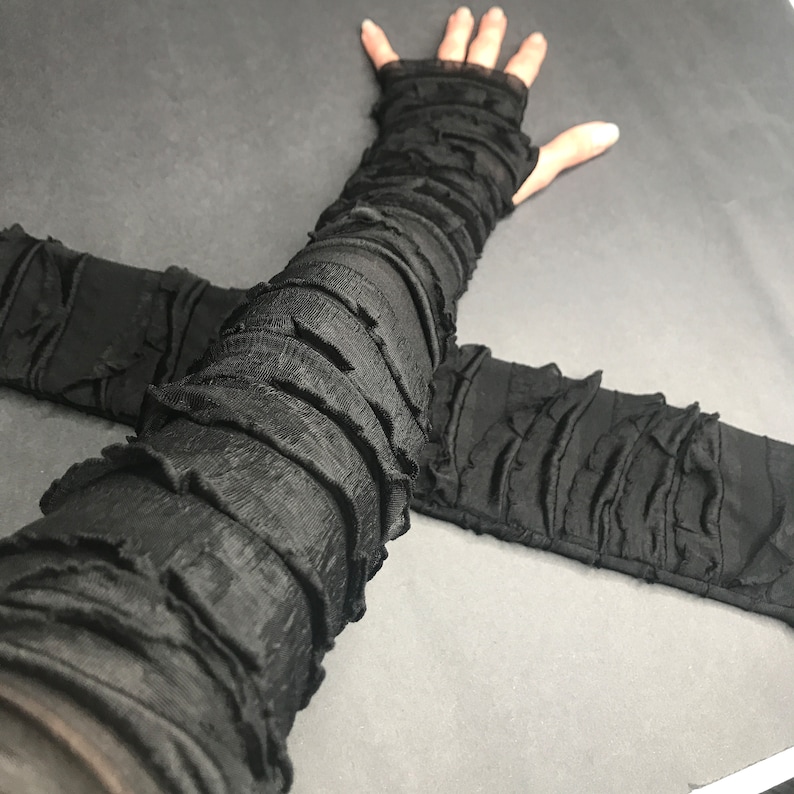 Black Mummy Arm Warmers Womens Bandage Gloves Ghost Halloween Costume Ladies Arm Covers Ruffle Arm Warmers Steampunk Gothic TRIXY XCHANGE Black