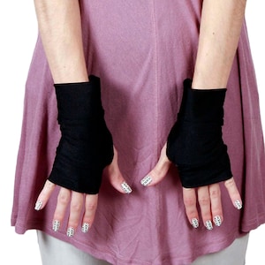 Gants de déguisement d&#39;Halloween Gants noirs courts Mitaines en spandex Manchettes noires Gants de déguisement de cosplay extensibles - TRIXY XCHANGE
