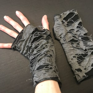 White Mummy Gloves Ghost Costume Mens Hand Covers Cream Bandage Arm ...