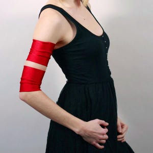 Red Arm Bands Red Arm Cuffs Spandex Arm Ties Stretchy Arm Covers Roller Derby Clothing Cosplay Costume Superhero Costume - TRIXY XCHANGE