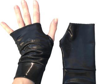 Black Holographic Gloves Womens Cosplay Arm Cuffs Oil Slick Wrist Covers Wet Look Cyber Costume Dance Outfit Fingerless New - TRIXY XCHANGE