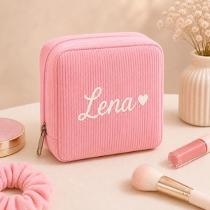 Personalisierte Kosmetiktasche Cord | Make-up Tasche mit Namen | Period Bag | Täschchen für Damen | Geschenk Freundin | girls stuff pouch