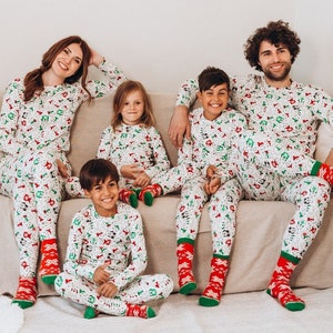 Cozy Matching Family Christmas Pajamas, Holiday Pajama Set For Family, Christmas Jammies, Family Christmas Gifts, Bears Pajamas, Gifted Pjs