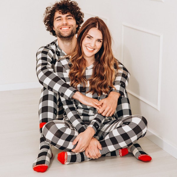 Cadeau pyjama pour couple, pyjamas assortis, cadeaux romantiques pour elle, pyjamas à carreaux assortis, cadeaux pour couple, cadeau de détente pour lui, pyjamas de fête