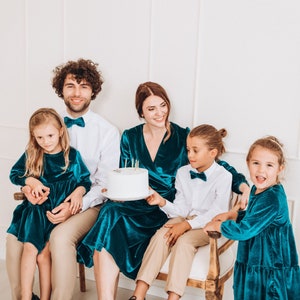 Stylish Wedding Outfits for Family Members, Family Outfits, Matching ...