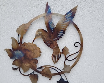 Hummingbird Metal Wall Art: Heat-Colored Flower Decor (30 inch)