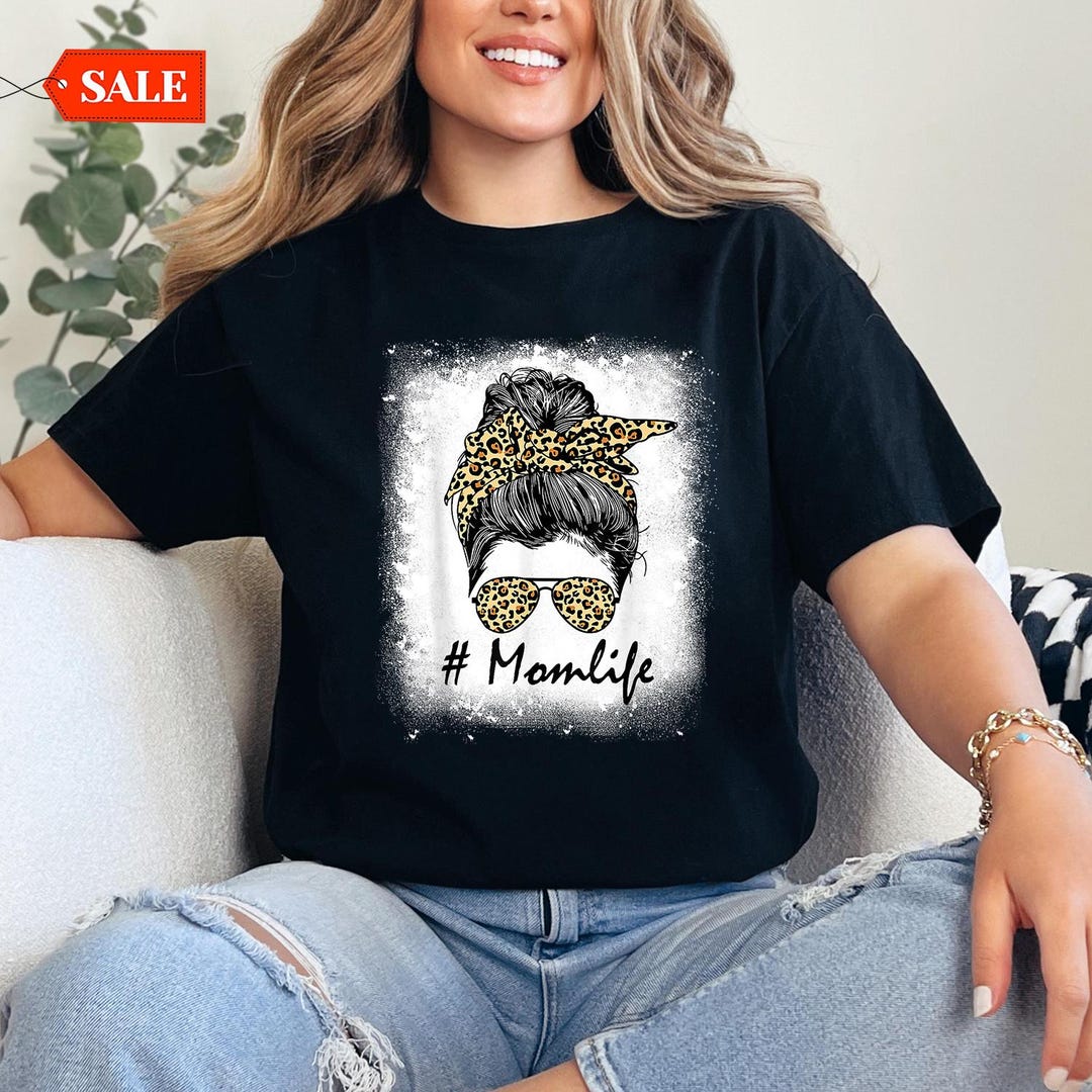 Mom Life Bleached T-Shirt – Women's Leopard & Messy Bun Graphic Tee, Purple, Large, Short Sleeve