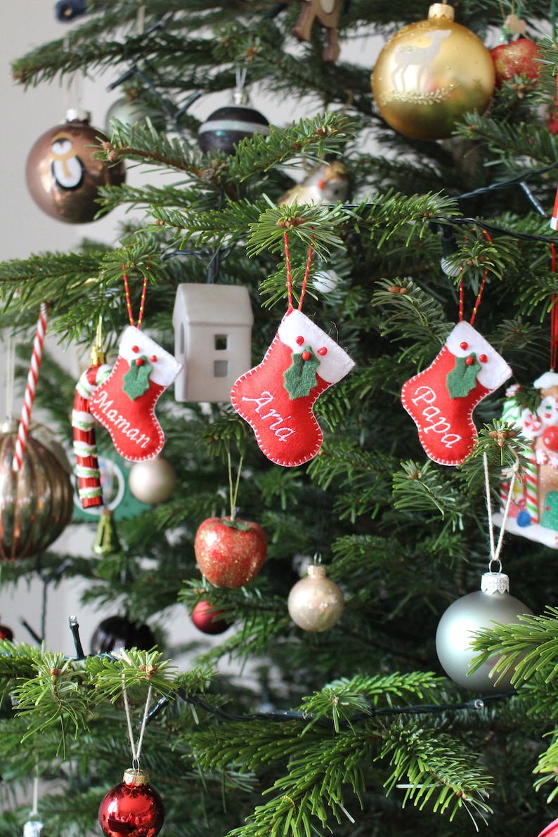 Décoration Noël personnalisée, Mini Chaussettes de Noël personnalisables, Bonhomme de pain d'épices personnalisé, Etoile pour sapin de Noël image 2