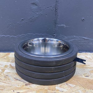 Cat bowls - Metal bowl with stand READY TO SHIP. Modern cat bowl, cat furniture, luxury pet feeder, modern pet feeder, cat feeding bowl