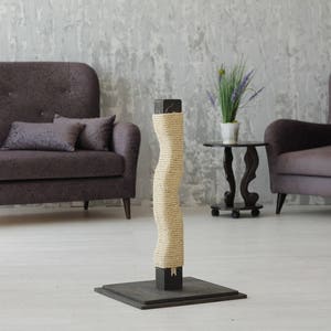 Cat scratching post - Zig Zag - 28.3 inch. Cat scratcher, modern cat furniture, modern cat tree, scratching post, cat scratching furniture.