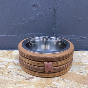 Cat bowls - Metal bowl with stand READY TO SHIP. Modern cat bowl, cat furniture, luxury pet feeder, modern pet feeder, cat feeding bowl