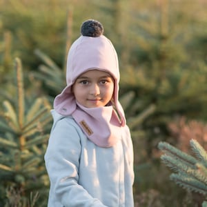 SET. Children's winter cap with a pompom and scarf Light pink + black