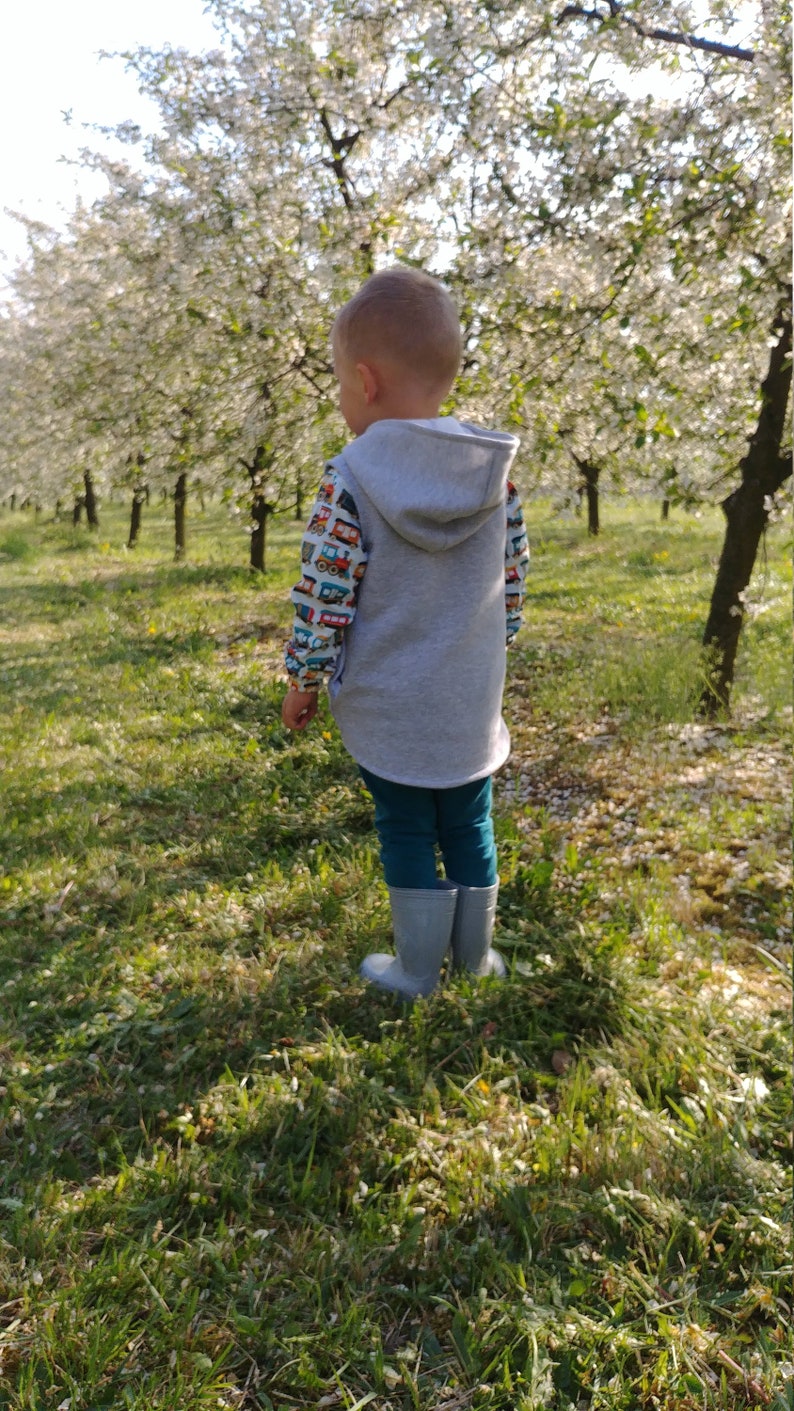 white sleeveless spring. melange knitted vest for boys and girls Children/'s vest