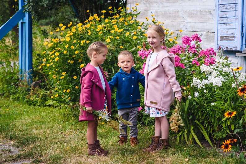 Children's hooded knitted coat in cotton in quartz pink image 9