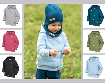 Cotton children's jacket with hood and pockets.