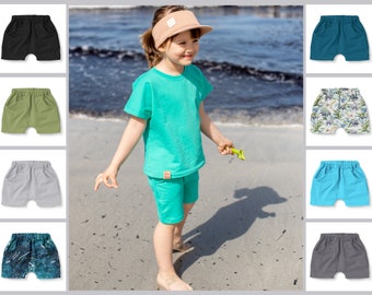 Cotton children's shorts with pockets - many colours.