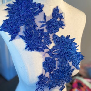 Pair of Royal Blue floral appliques with rhinestones #798-771