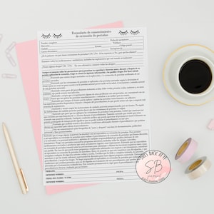 May include: A white document with the title "Formulario de consentimiento de extension de pestañas" (Spanish for "Eyelash Extension Consent Form"). The form includes a section for client information and a detailed list of terms and conditions for eyelash extensions.