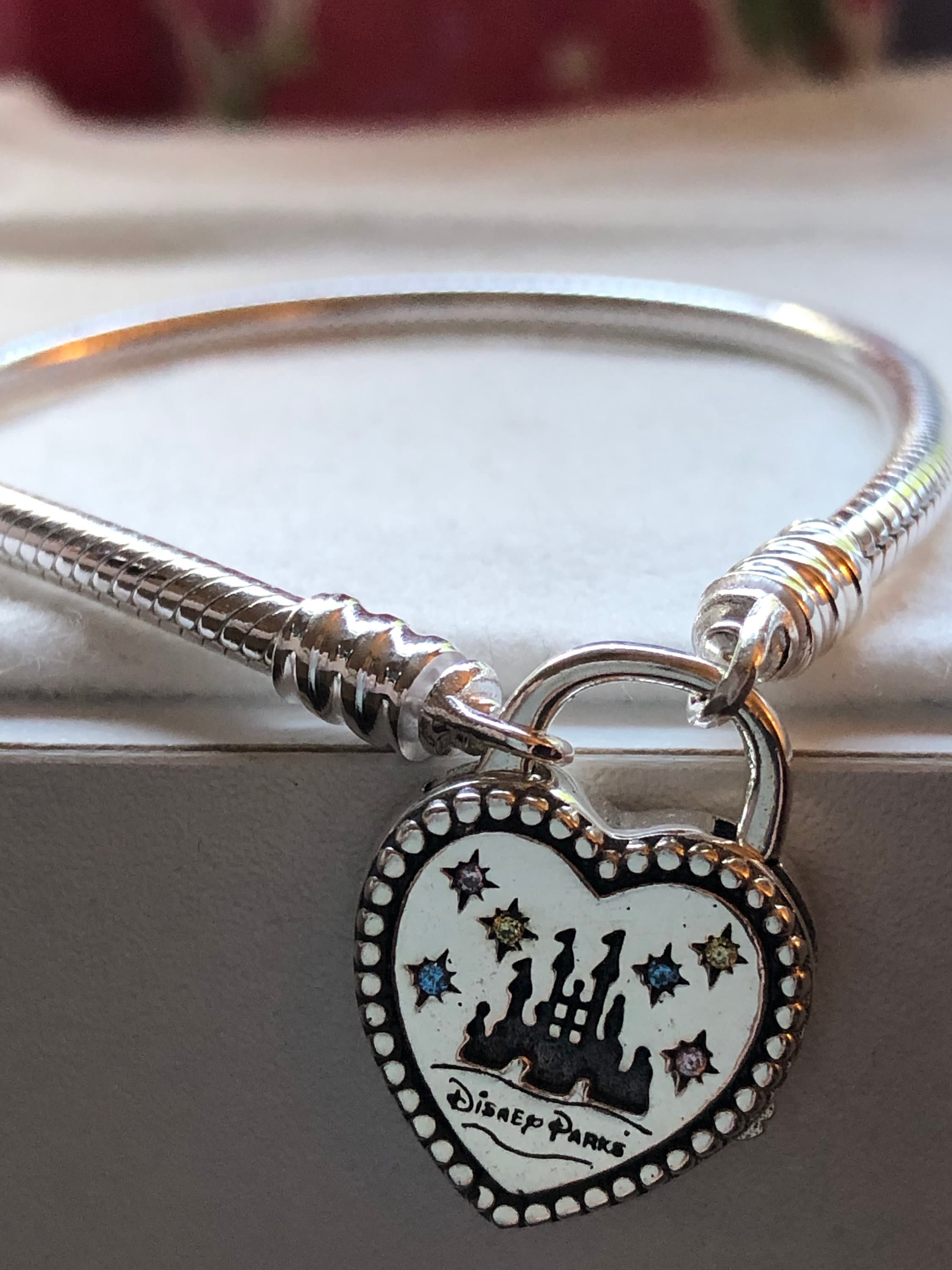 Disney Parks, 2019 FantasyLand Heart Lock Bracelet, Pandora Disney,, Gift