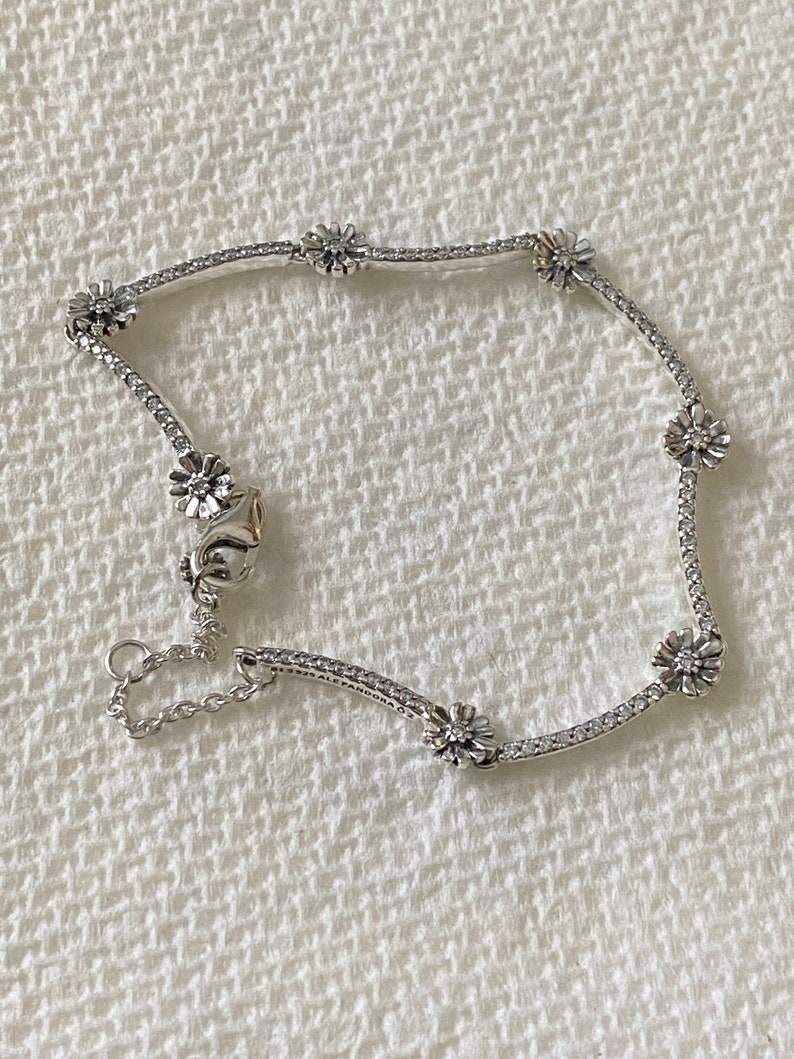 Pandora sparkling daisy flower bracelet Clearance