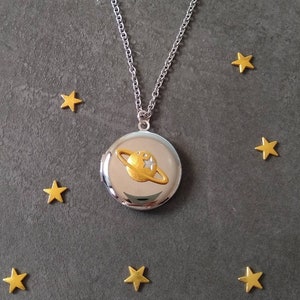 Photo holder medallion with stars and planet, silver photo holder pendant with stars, medallion with the possibility of personalized printing