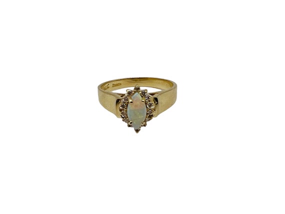 Gorgeous Vintage Solid 14k Yellow Gold Opal and D… - image 3