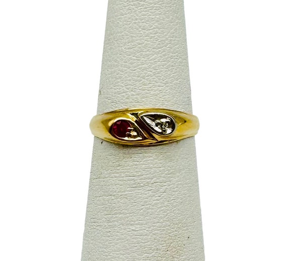 Stunning Vintage Solid 14k Yellow Gold Ring Band!… - image 3