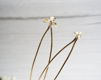 Small Trillium Flower Japanese Kanzashi Hair Pin Set, Sturdy Hair Pick Messy Bun Chignon Hair Jewelry 3" 4" 5” Single or Pair