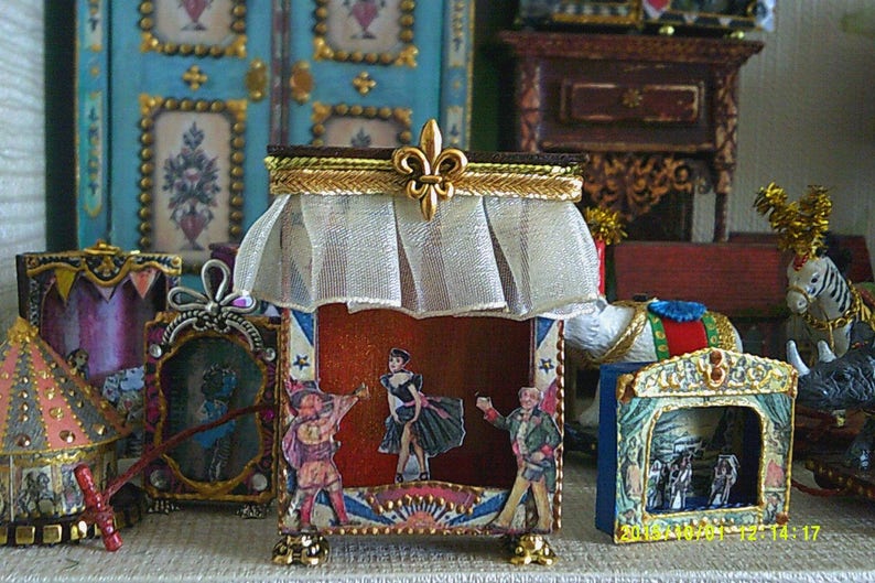 Puppet theater. Dolls house miniature. Handcrafted miniature. Etsy