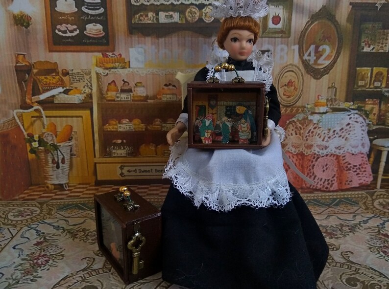 Puppet show. Roombox.Box with dolls. Theater for dolls.Puppet Etsy