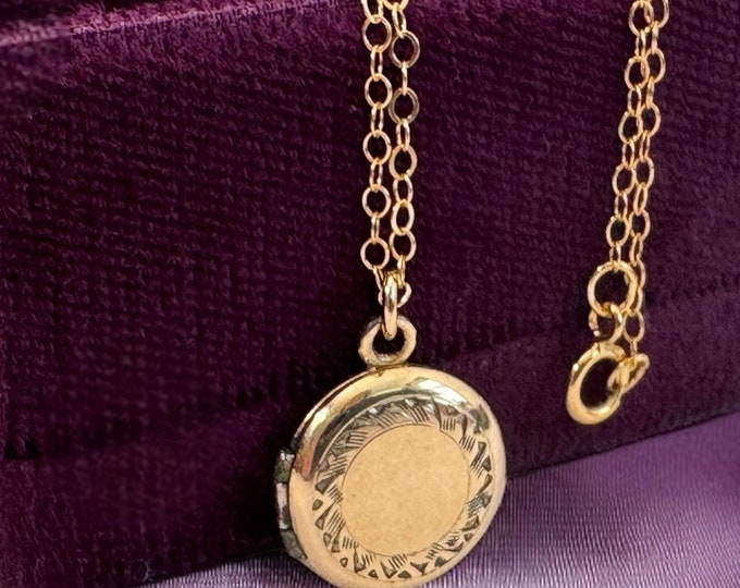 Vintage Gold Filled A&Z Locket on 14K GF Chain - Tiny Petite Round 2 Photo Small Pendant - Hallmarked Estate Jewelry ca Early 1900s