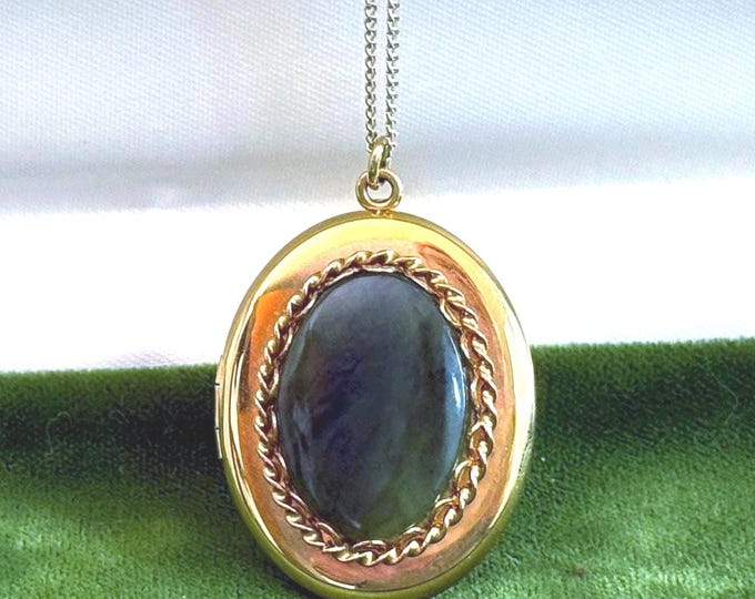 Vintage 12K Gold Filled Oval Jade Locket Pendant – Marathon Co. Rope Detail Necklace