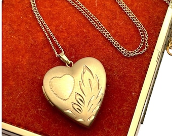 Vintage 14K Gold Filled Heart Locket Necklace - 14K GF Etched Tru-Kay TK - Hallmarked Pendant Photo Charm Jewelry Gift for Her Love Locket