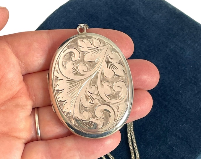 LARGE Silver Locket - English Sterling Etched Oval Necklace - Joseph Smith JS Birmingham 1985 Swirl Design Vintage - Photo Pendant 925S 925