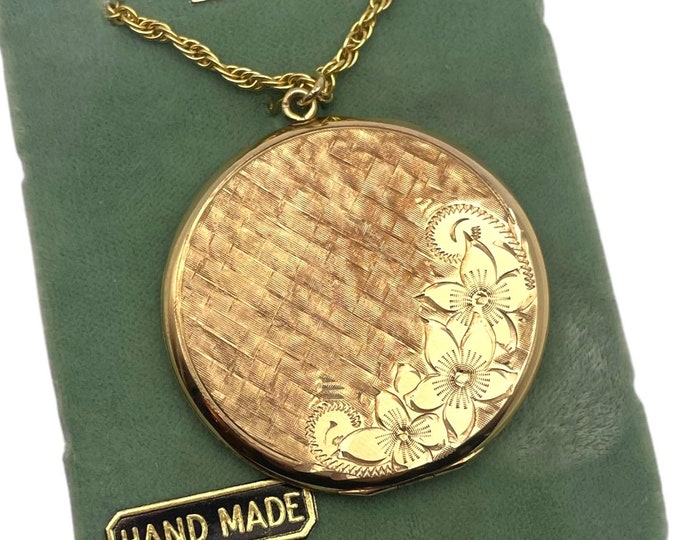 Vintage 12K Gold Filled Round Locket Etched Flower & Brushed Finish - New Old Stock - 12K GF Necklace Ca 1940s - 2 Photo JMF Fisher Company